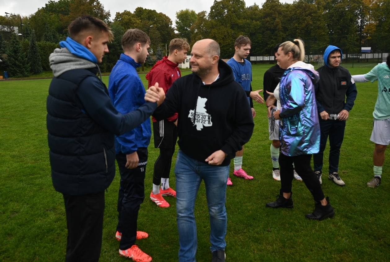 Deszczowe derby w Rudzie Śląskiej 6
