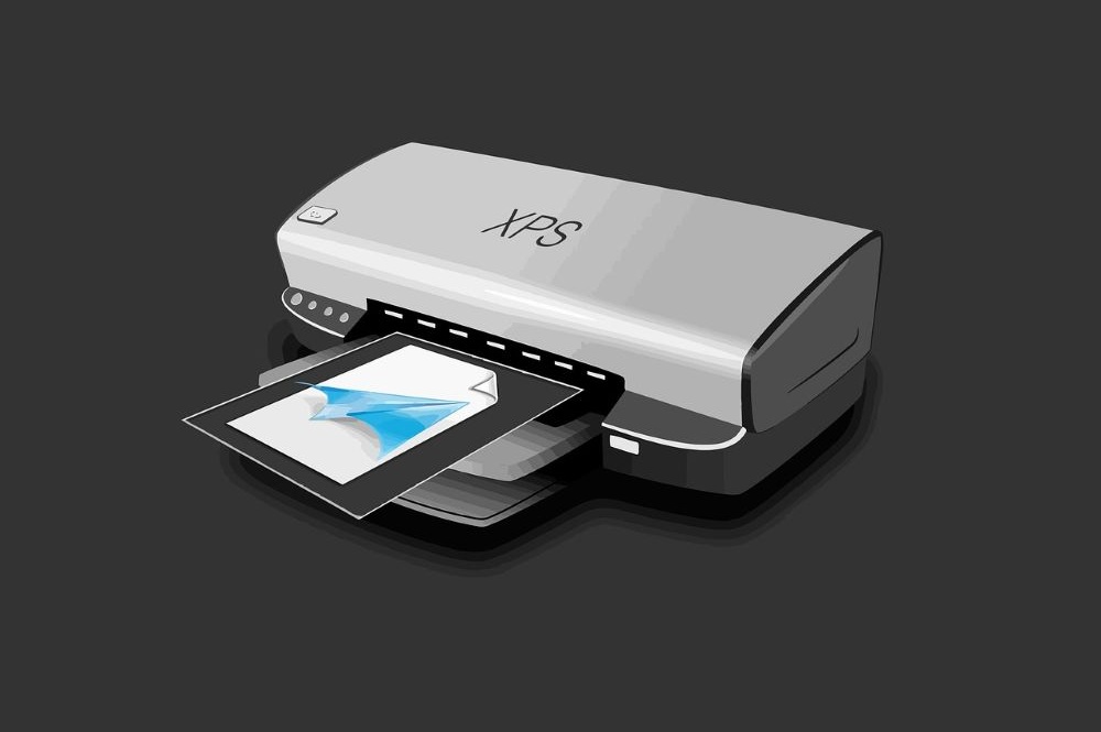 Jak dobrze wyposażyć biuro w 2025 roku? 5 sprzętów, które zwiększą komfort i wydajność