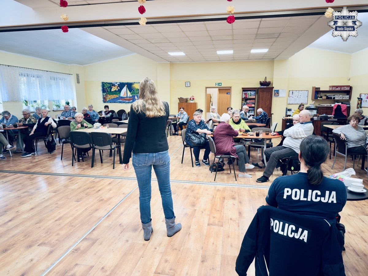 Policja i ZUS łączą siły w Rudzie Śląskiej - praktyczne lekcje bezpieczeństwa dla seniorów