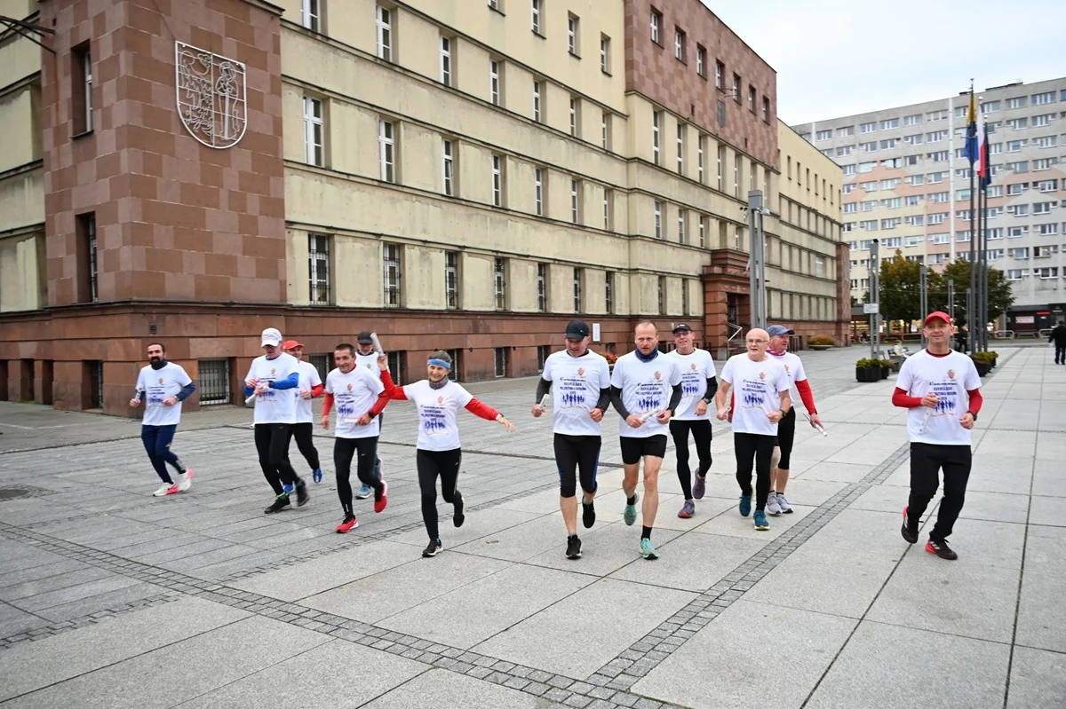 374 kilometry modlitwy i wysiłku. Biegowa pielgrzymka z Wadowic wróciła do domu