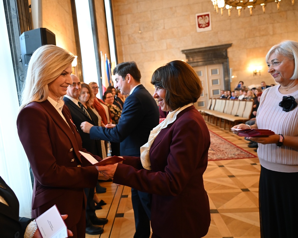 Medal Komisji Edukacji Narodowej 6