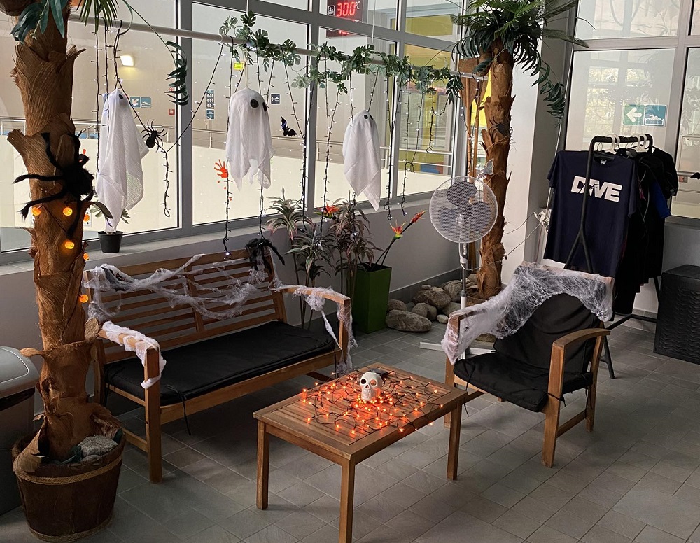 Halloweenowe nurkowanie w Aquadromie – wyjątkowa okazja na niezapomniane wrażenia