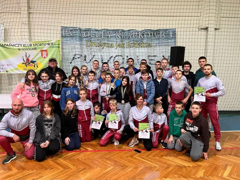 Zawodnicy i zawodniczki ZKS Slavia z medalami na Mistrzostwach Młodzików!