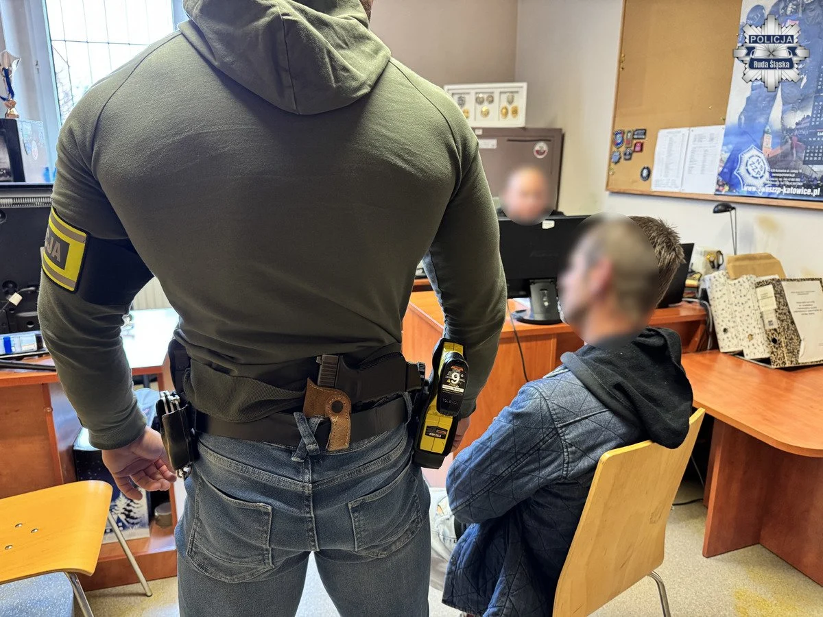 Zatrzymania oszustów działających na "wnuczka" i "policjanta" w Rudzie Śląskiej