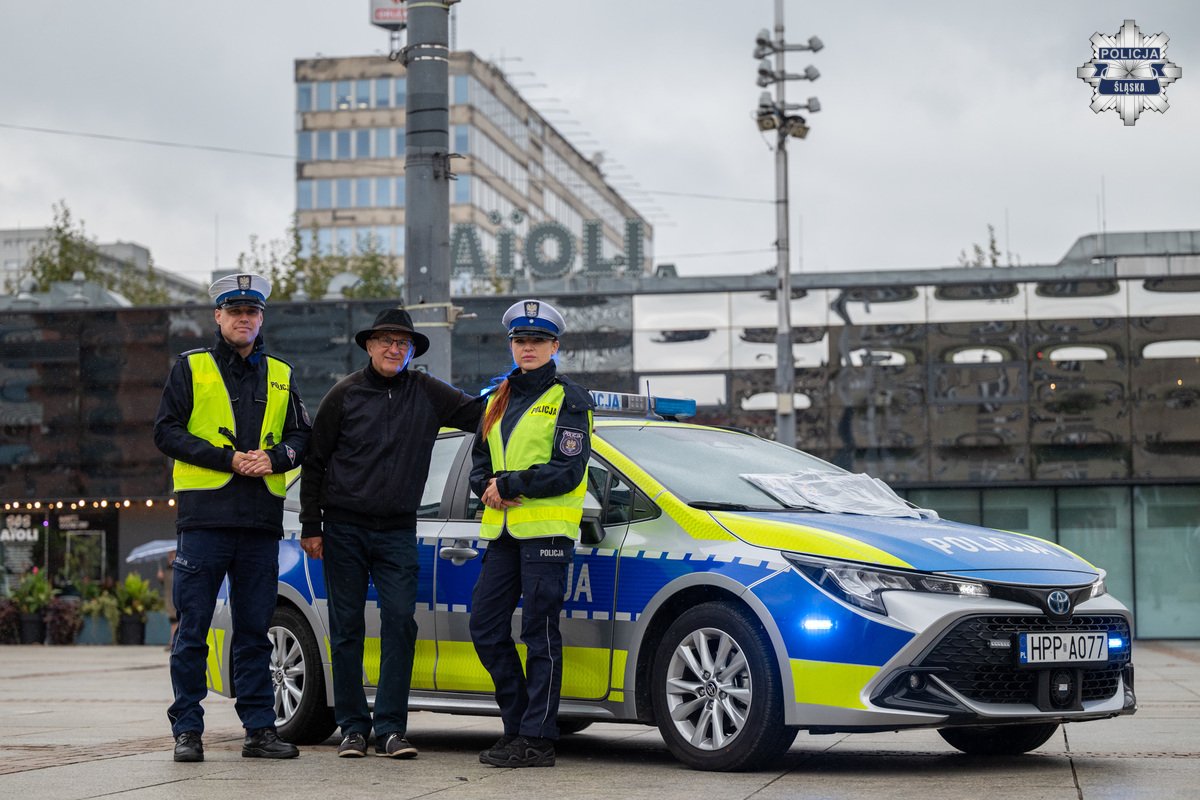 Bezpieczni na drodze: Grzegorz Poloczek wspiera akcję 'Świeć Przykładem' w Katowicach