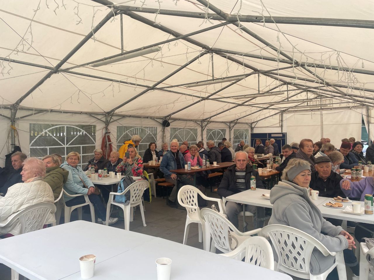 Seniorada w Pyskowicach: żaglówki, konkursy i eko-integracja nad Dzierżnem Małym