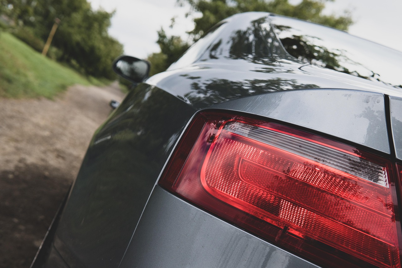 Bezpłatna kontrola świateł w samochodzie. Ruszyła policyjna akcja