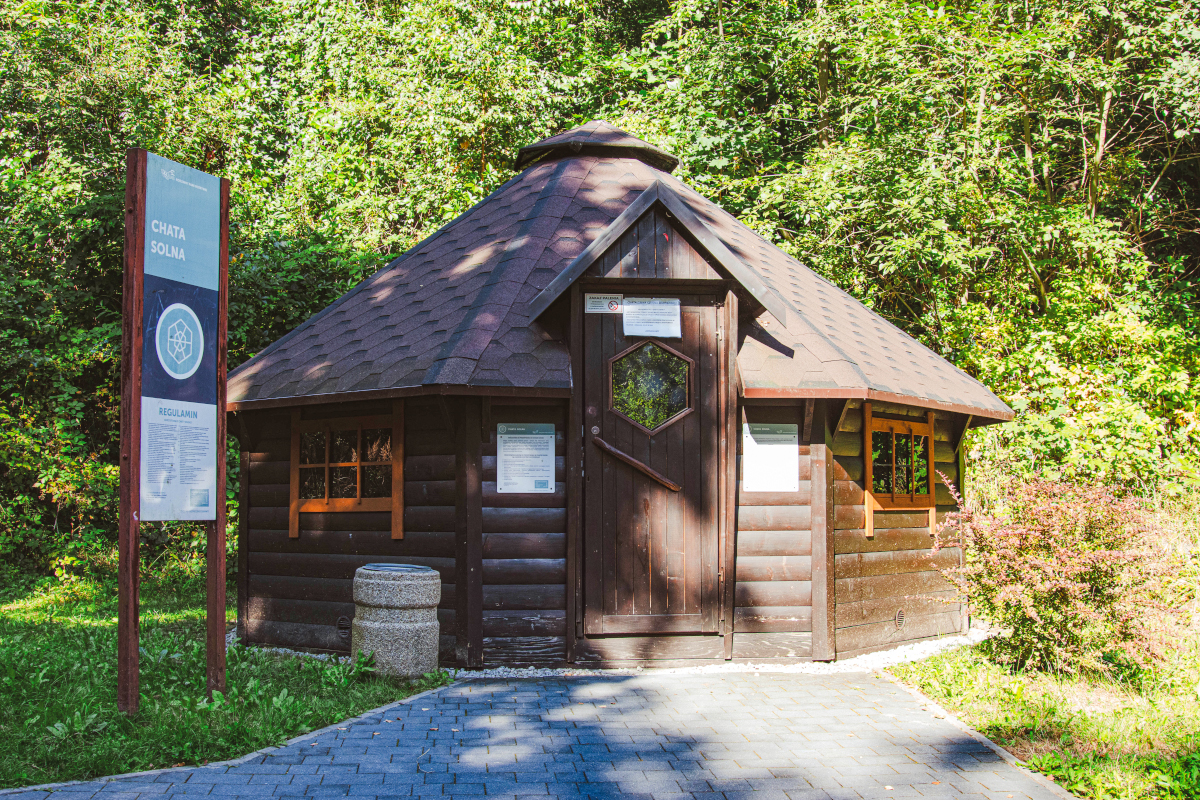 Zadbaj o zdrowie w chacie solnej – naturalna metoda leczenia w Siemianowicach