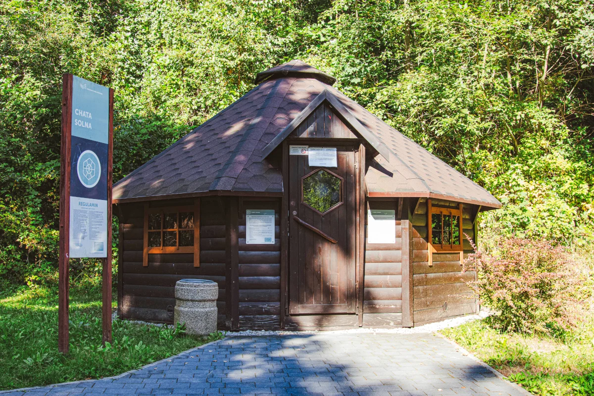 Zadbaj o zdrowie w chacie solnej – naturalna metoda leczenia w Siemianowicach