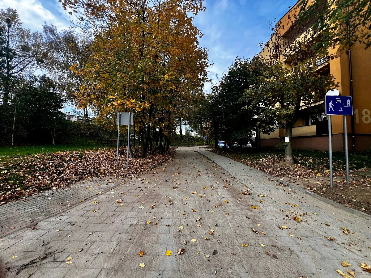 Nowa jakość na osiedlu 1 Maja. Zakończono przebudowę drogi przy blokach 18 i 19