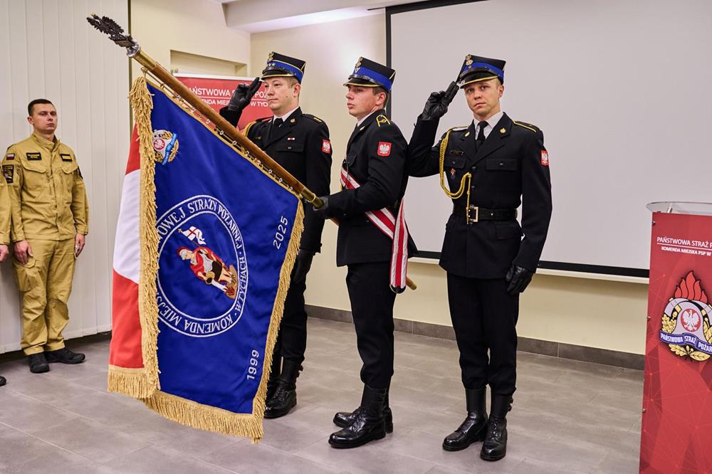 Ślubowanie nowych funkcjonariuszy KM PSP / fot. FB KM PSP Tychy