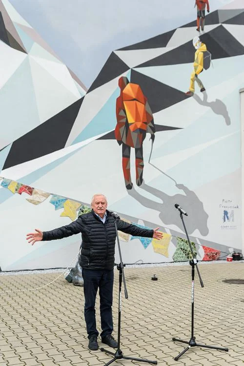 Odsłonięcie muralu „Przez Himalaje do gwiazd” / fot. Włodzimierz Chrzanowski, Kamil Peszat, MCK Tychy