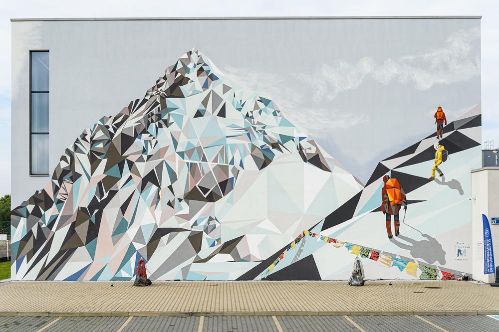 Odsłonięcie muralu „Przez Himalaje do gwiazd” / fot. Włodzimierz Chrzanowski, Kamil Peszat, MCK Tychy