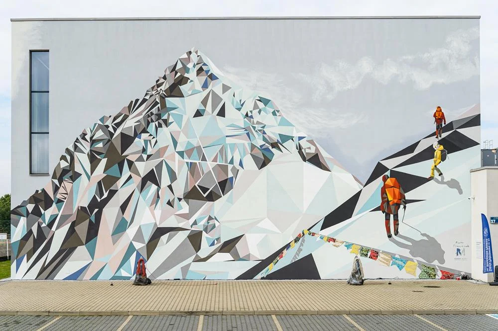 Odsłonięcie muralu „Przez Himalaje do gwiazd” / fot. Włodzimierz Chrzanowski, Kamil Peszat, MCK Tychy