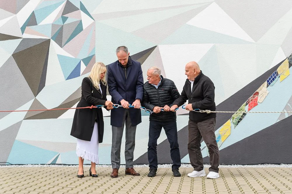 Odsłonięcie muralu „Przez Himalaje do gwiazd” / fot. Włodzimierz Chrzanowski, Kamil Peszat, MCK Tychy