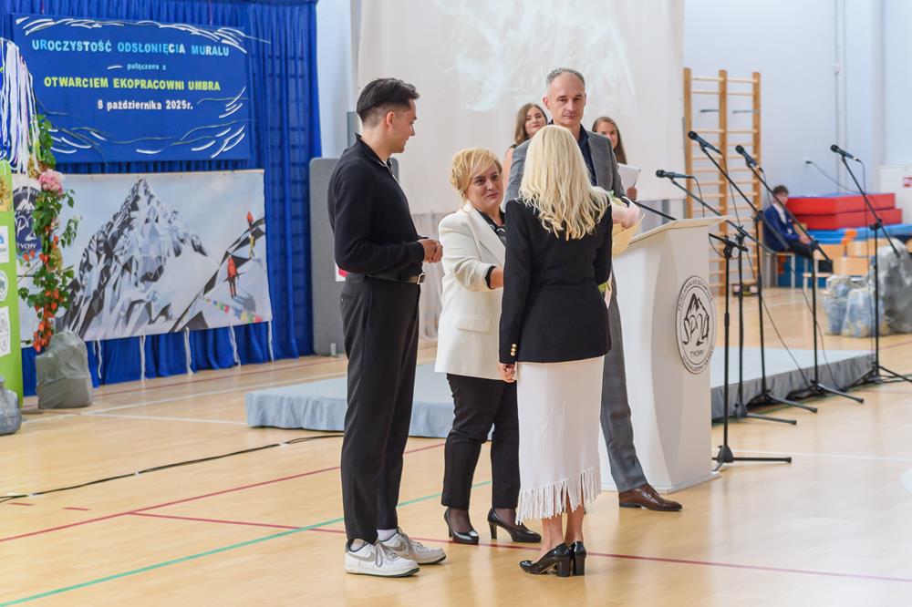 Odsłonięcie muralu „Przez Himalaje do gwiazd” / fot. Włodzimierz Chrzanowski, Kamil Peszat, MCK Tychy