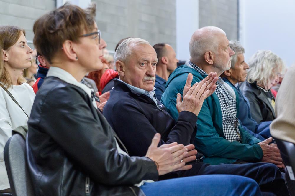 Odsłonięcie muralu „Przez Himalaje do gwiazd” / fot. Włodzimierz Chrzanowski, Kamil Peszat, MCK Tychy