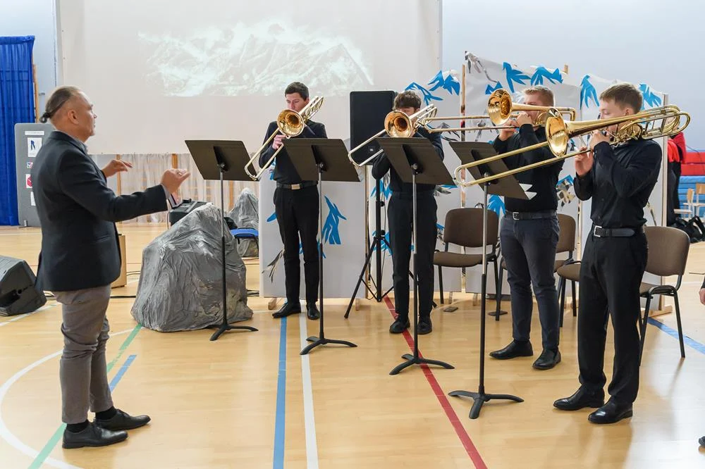 Odsłonięcie muralu „Przez Himalaje do gwiazd” / fot. Włodzimierz Chrzanowski, Kamil Peszat, MCK Tychy