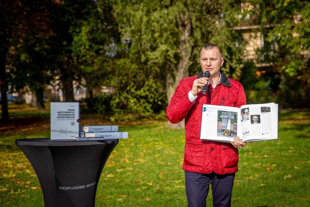 Posadzono Dąb Pokoju w Parku Solidarności / fot. UM Tychy