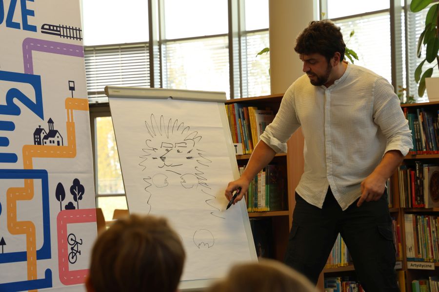 Warsztaty "Mała książka, wielki człowiek" / fot. MBP Tychy