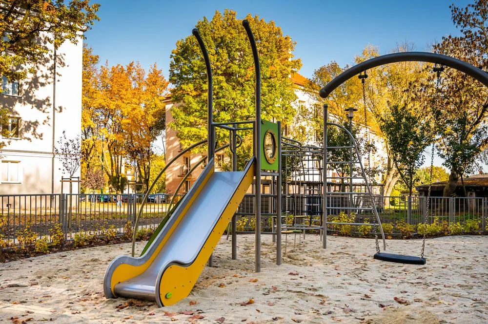 Nowe podwórko między Budowlanych, Bałuckiego i Bema / fot. UM Tychy