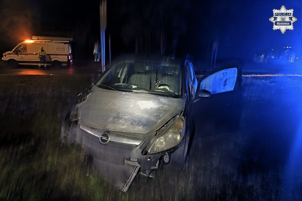 Pijany kierowca uderzył w latarnię na Obrzeżnej Północnej w Mysłowicach