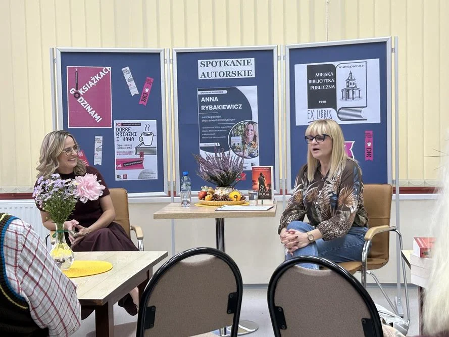 Spotkanie z Anną Rybakiewicz w mysłowickiej bibliotece