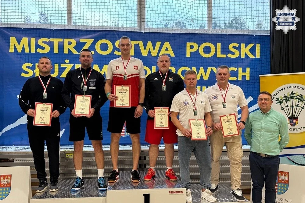 Aspirant Dariusz Opatrzyk z Mysłowic z medalami na Mistrzostwach Polski Służb Mundurowych