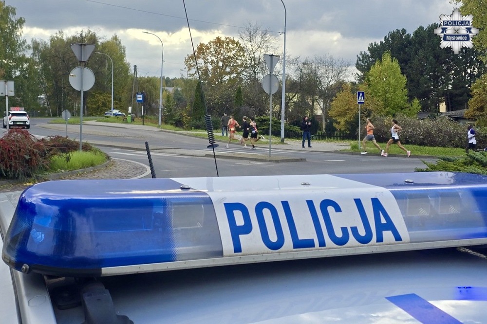 Policjanci i strażnicy miejscy zabezpieczali 33. Memoriał im. Jerzego Chromika w Mysłowica