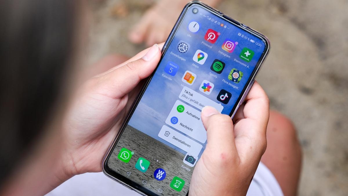 Operatorzy komórkowi w Polsce zmuszają klientów do wymiany starych telefonów