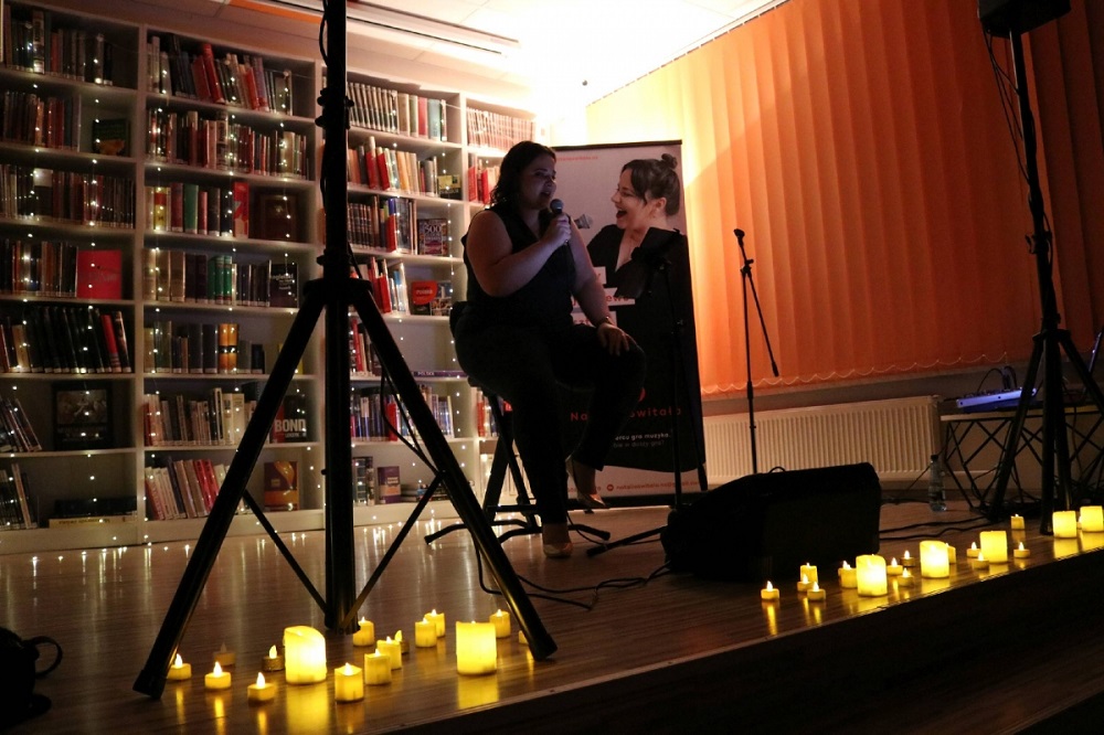 Do dzieła! Noc Bibliotek w Piekarach Śląskich – twórcze warsztaty i filmowa przygoda