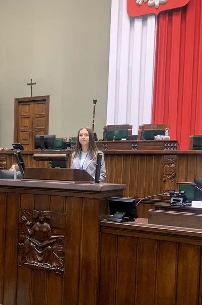 Rybniccy uczniowie w Sejmie – spotkanie z astronautą i lekcja obywatelskości