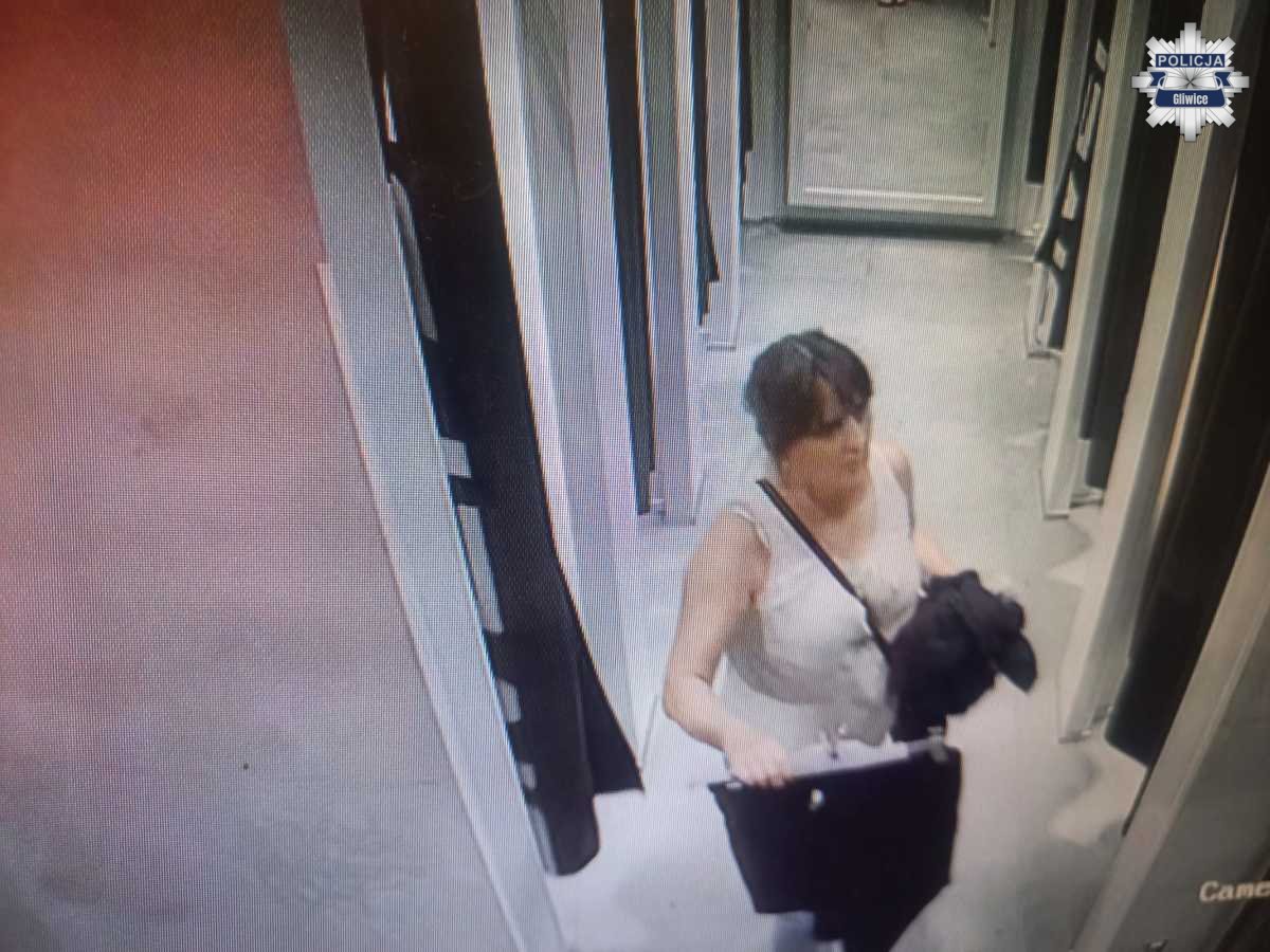 Policja poszukuje kobiety podejrzewanej o przywłaszczenie telefonu. Rozpoznajesz?