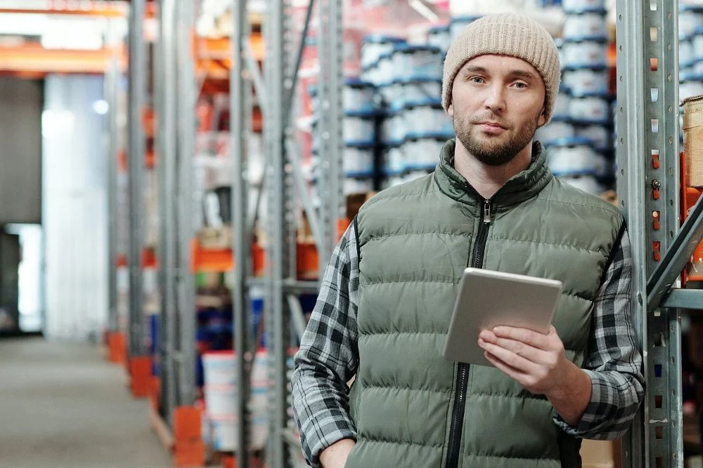 Jak skutecznie optymalizować procesy magazynowe - redukcja kosztów i wzrost efektywności