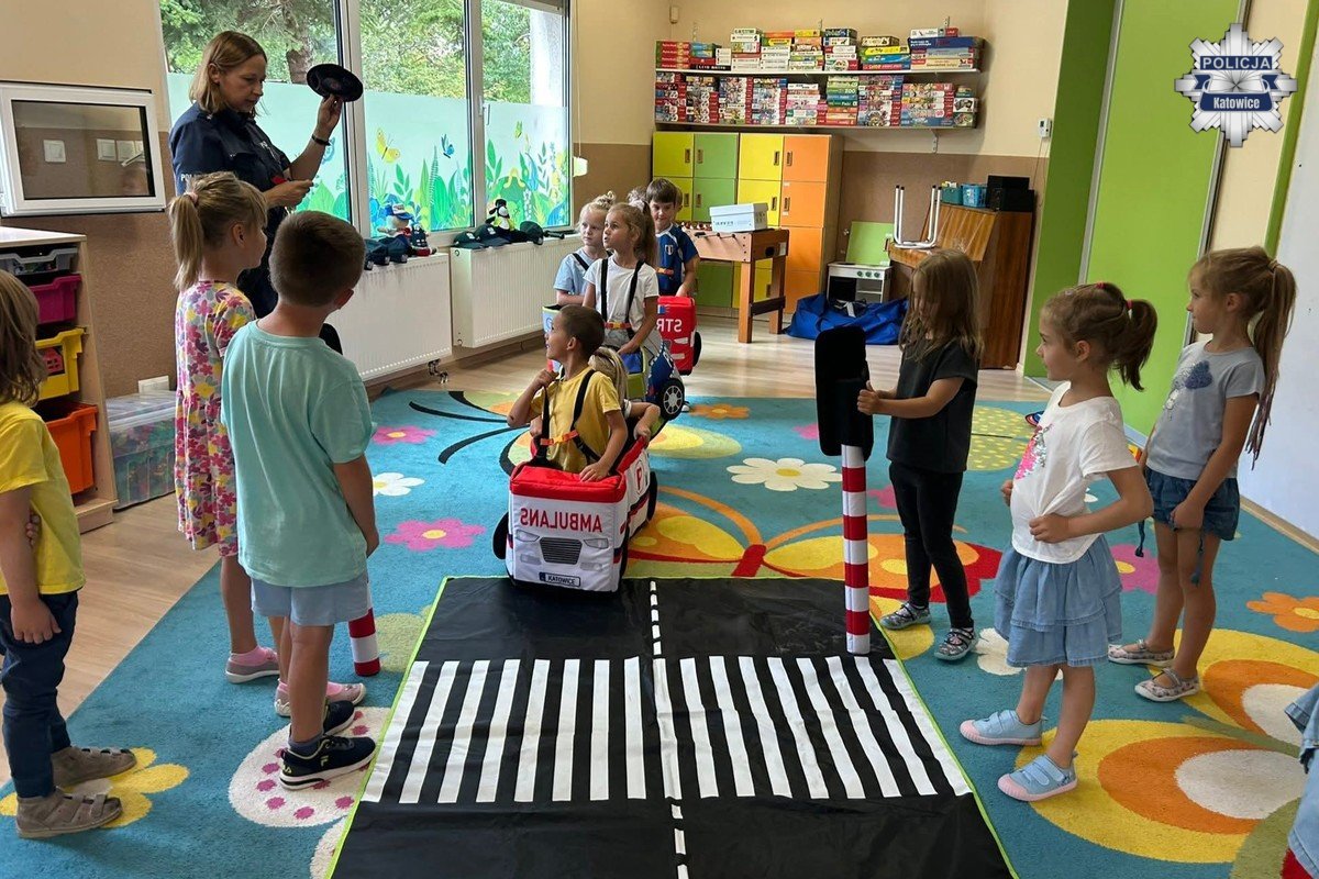 Mam przyjaciela policjanta. Ruszyły spotkania mundurowych z dziećmi z przedszkoli