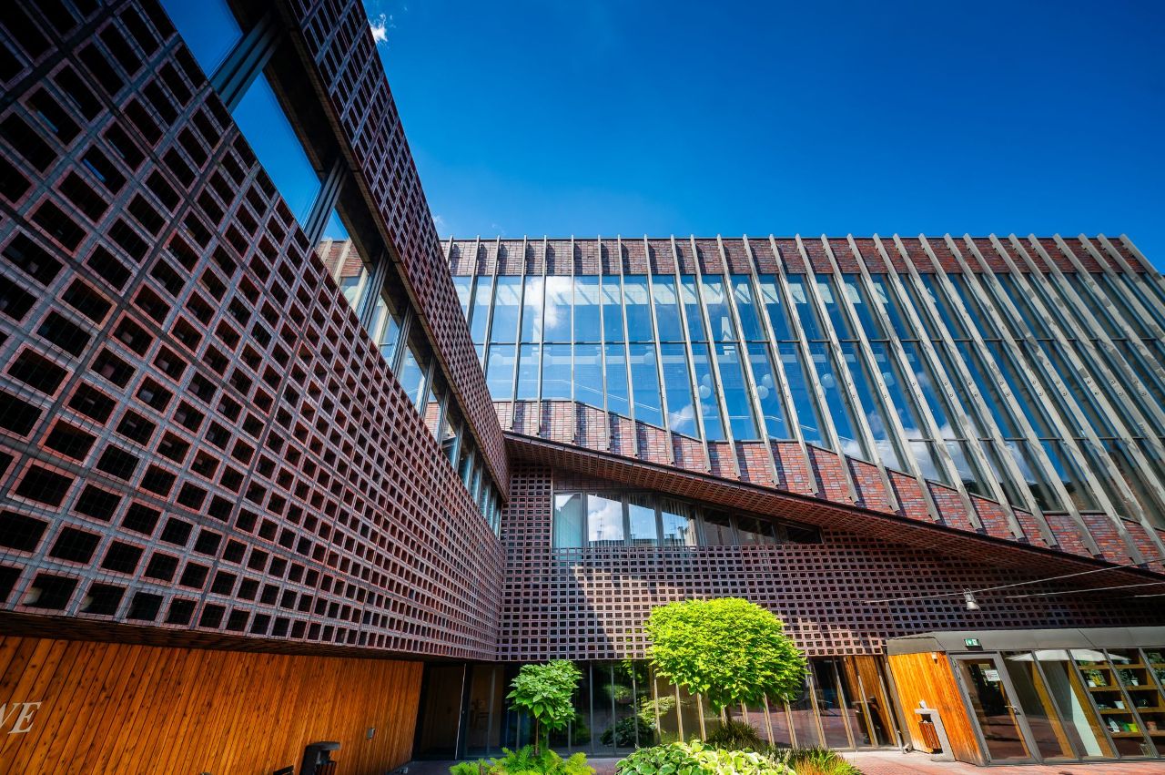 Katowice przekazały Uniwersytetowi Śląskiemu działki pod budowę domów studenckich