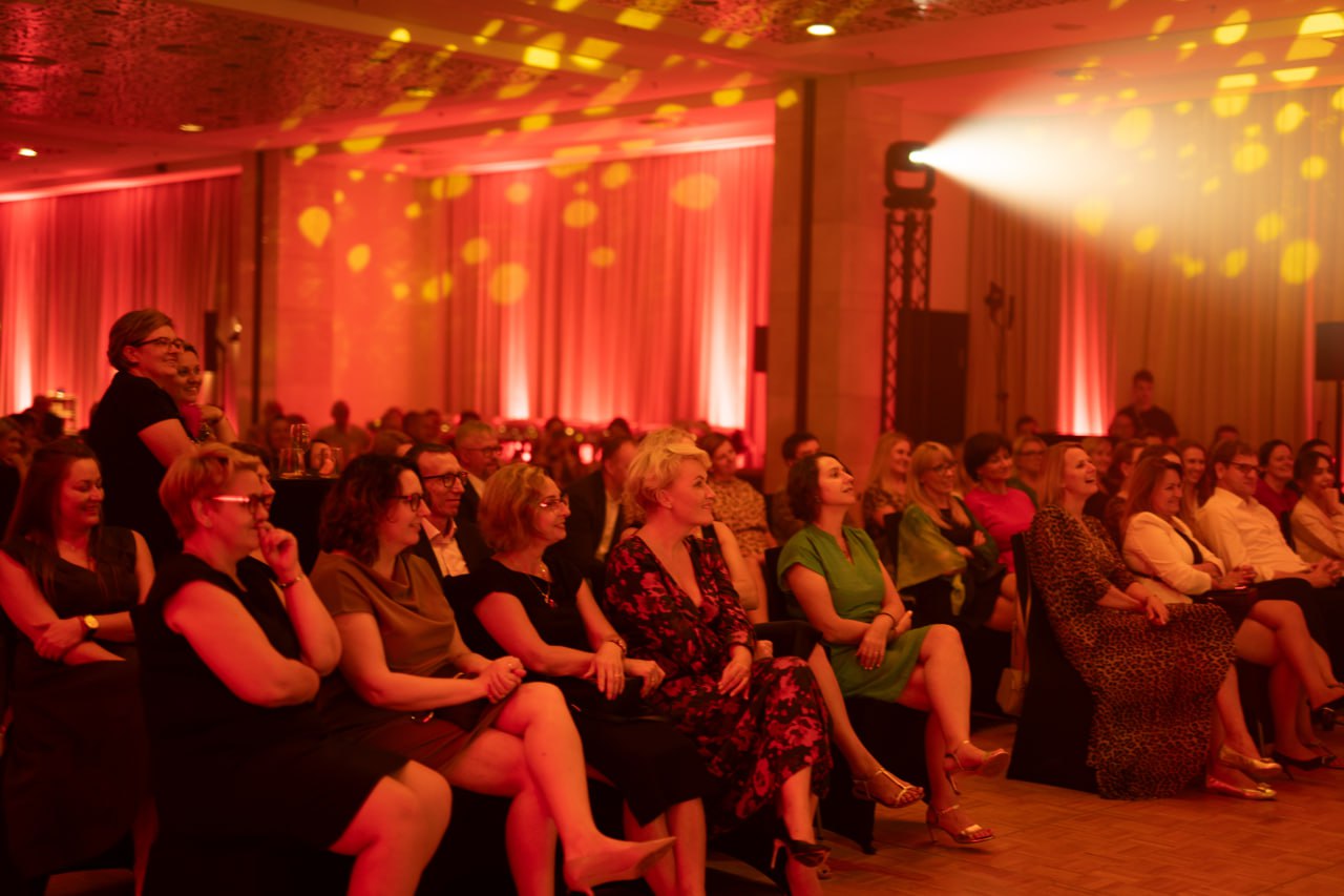 W obliczu rosnących kosztów w samorządach - wnioski ze SkarbON 2025