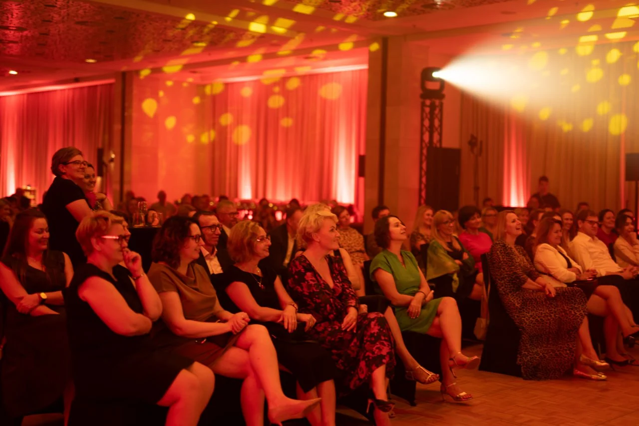 W obliczu rosnących kosztów w samorządach - wnioski ze SkarbON 2025