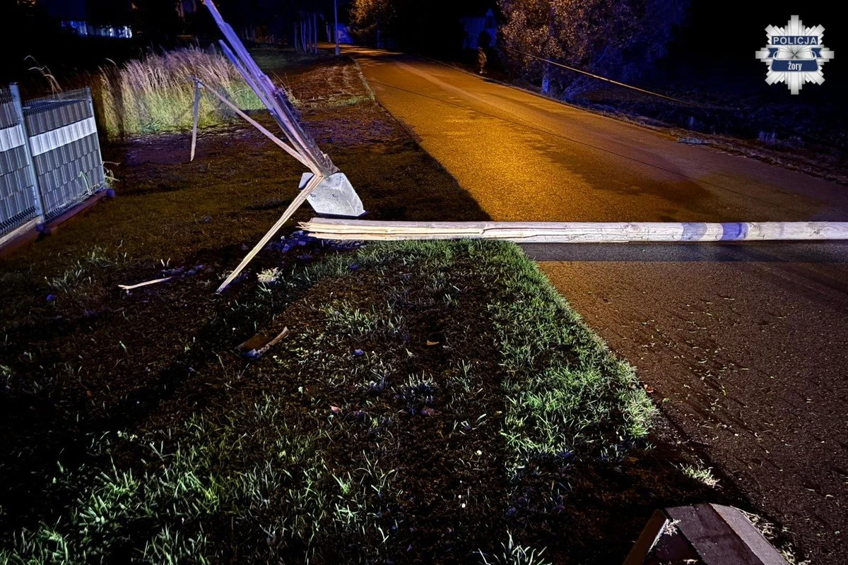 Pijany kierowca w Żorach uderzył w słup energetyczny – 23-latek miał ponad 1,5 promila