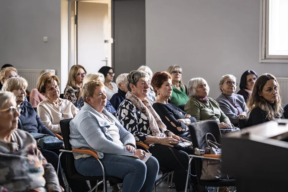 Uniwersytet Trzeciego Wieku w Zabrzu wystartował! Seniorzy wracają na uczelnię