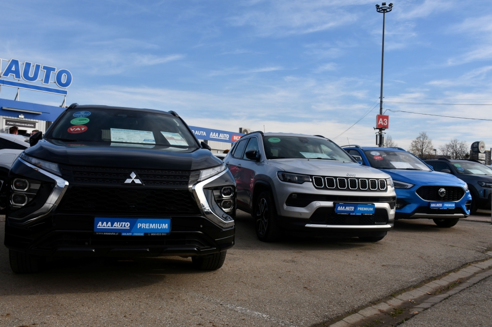 Nowe centrum sprzedaży AAA Auto w Zabrzu oficjalnie otwarte! 12
