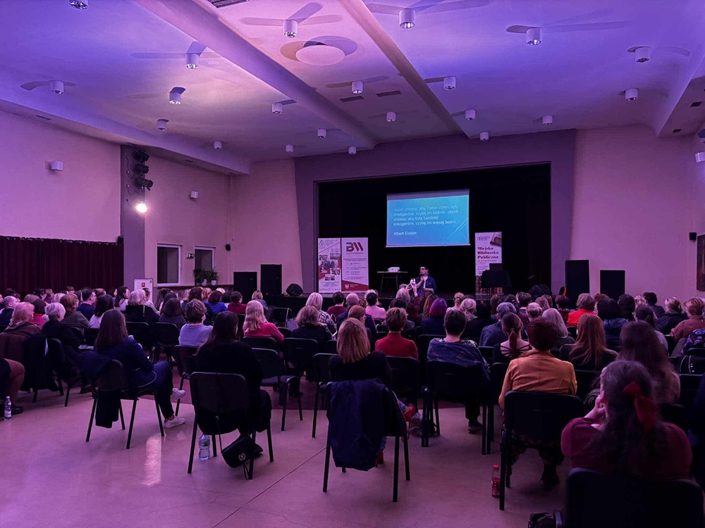 Książka na szóstkę – rozmowy, które wypełniają pustkę