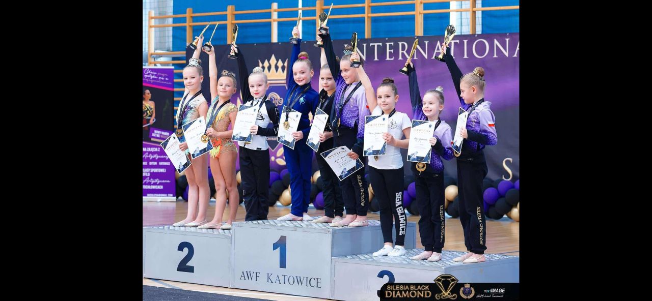 Sukces uczennic z SP nr 4 w Świętochłowicach! Brąz na turnieju gimnastyki artystycznej