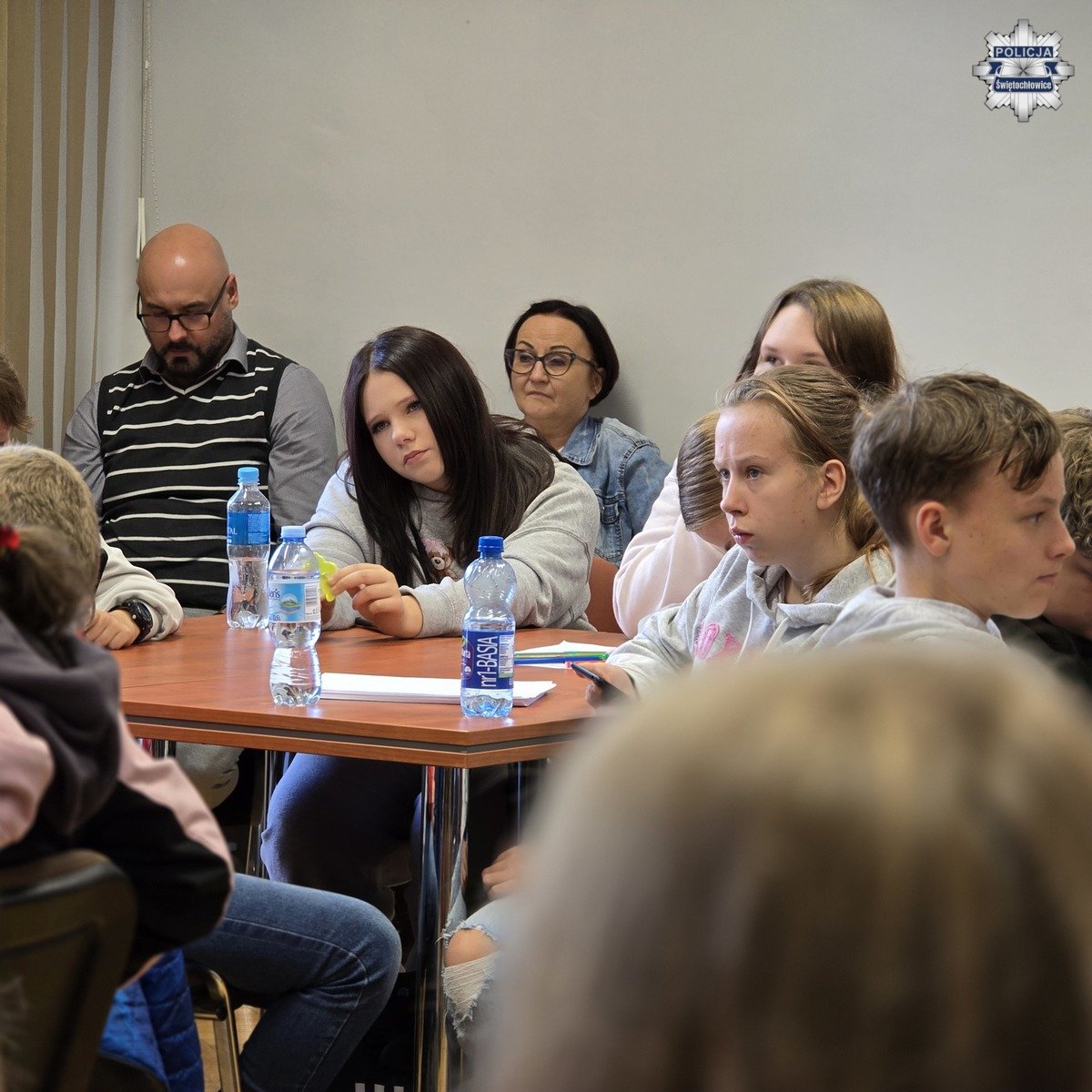 Uczniowie uczą się przeciwdziałać przemocy. Policyjne warsztaty edukacyjne