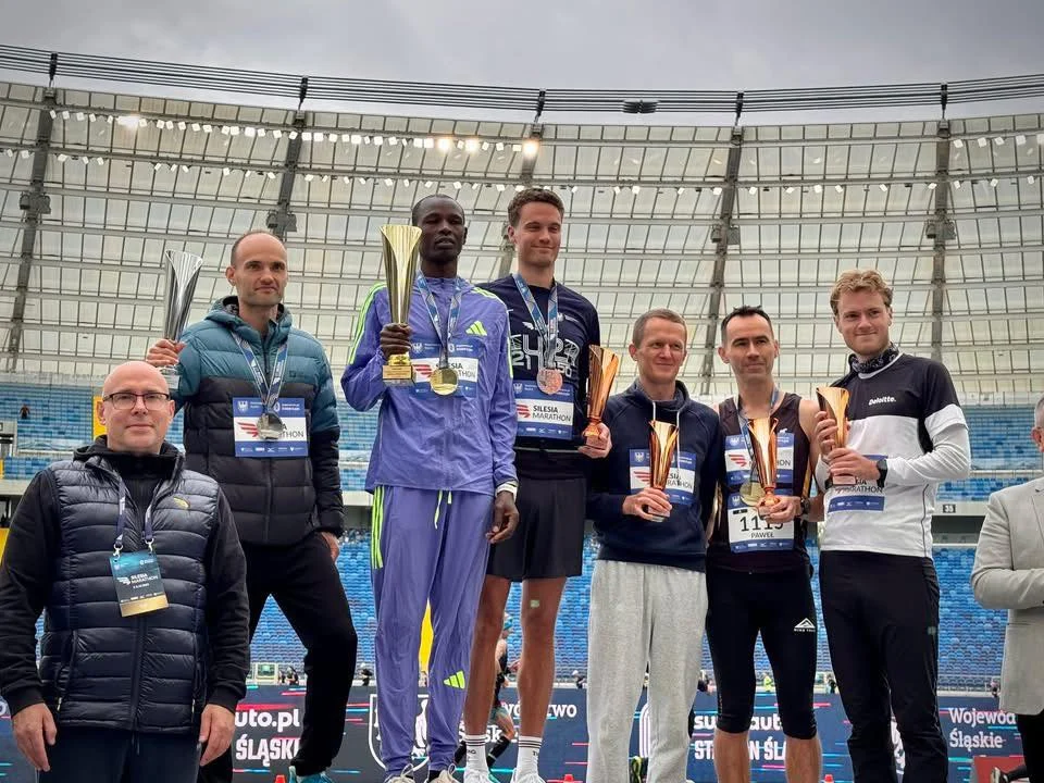 Świętochłowiczanin Dawid Gałuszka zajął 2. miejsce w Silesia Marathon 2025!