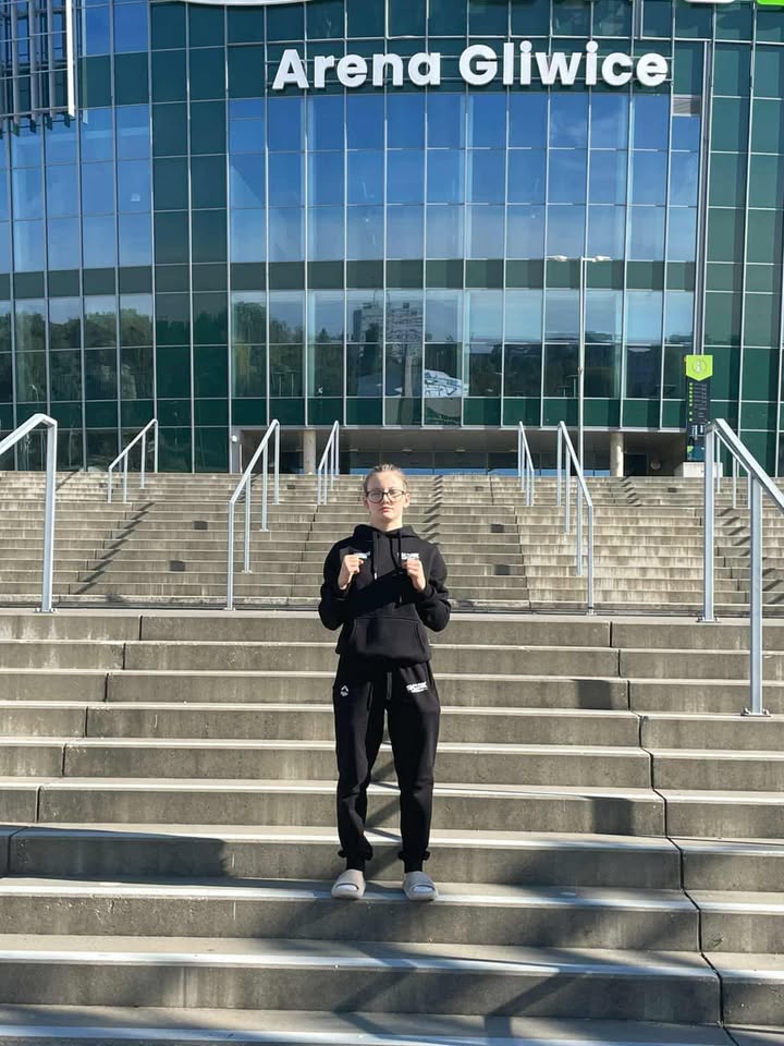 Oliwia Szafranek ze Świętochłowic ze złotym medalem na Mistrzostwach Polski MMA 2025!