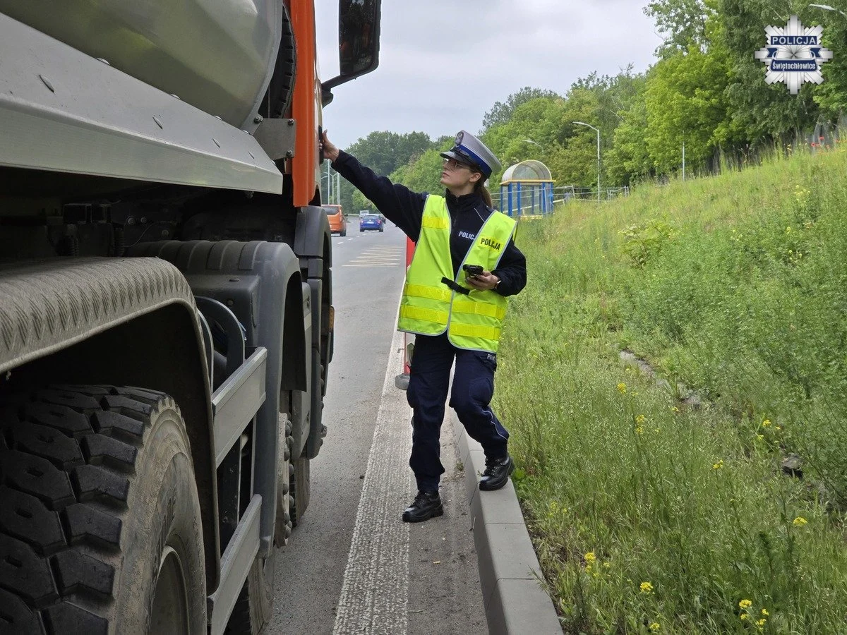 Akcja „Transport” w Świętochłowicach – policja kontrolowała ciężarówki i dostawczaki