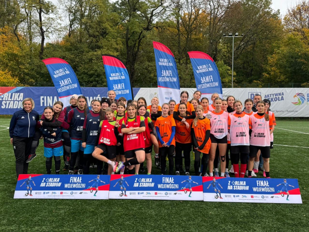 Świętochłowice: uczennice z SP nr 2 wygrały etap wojewódzki turnieju „Z Orlika na Stadion”