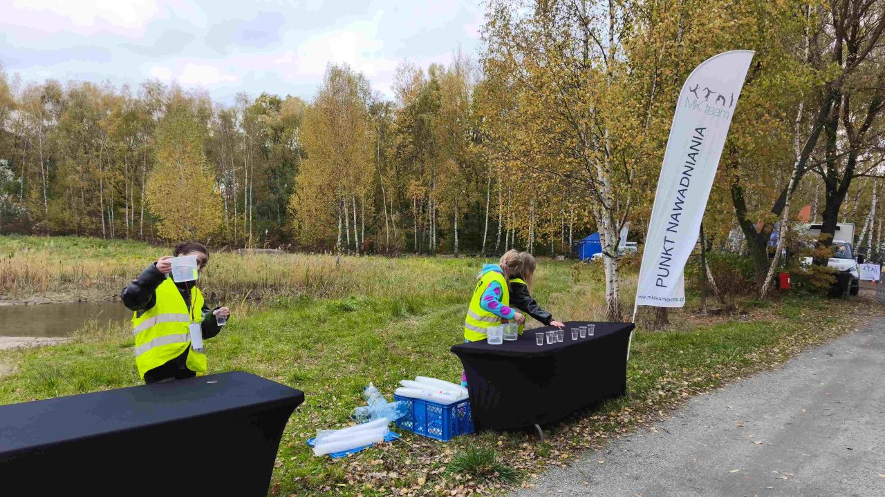 Wolontariusze wsparli bieg 6