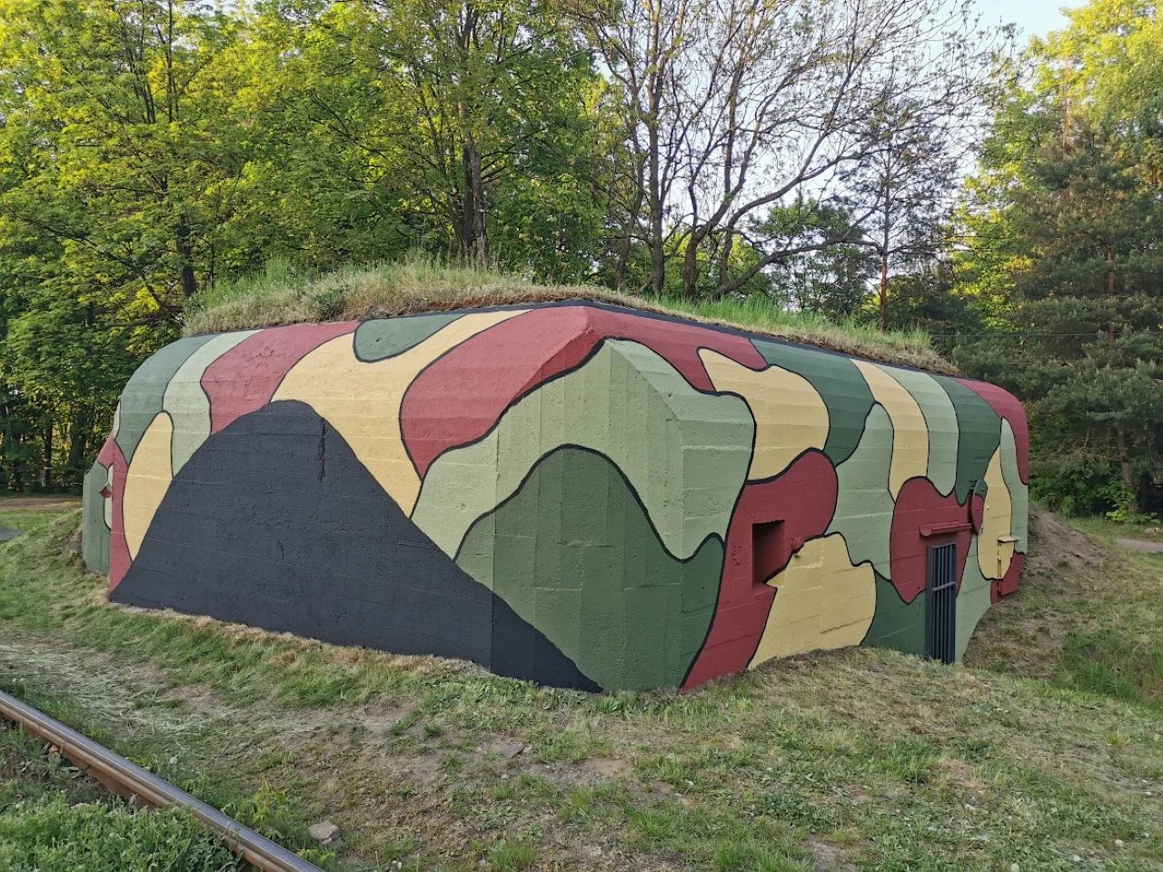 Groby mówią historię – Chorzów zaprasza na wyjątkową lekcję tematyczną